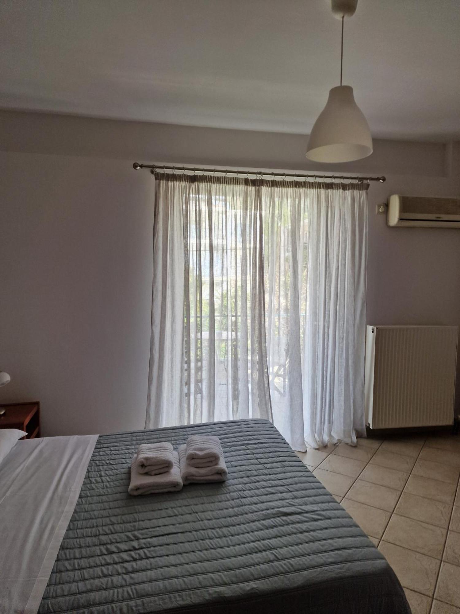 Porto Xronia Aparthotel Khrónia Екстериор снимка