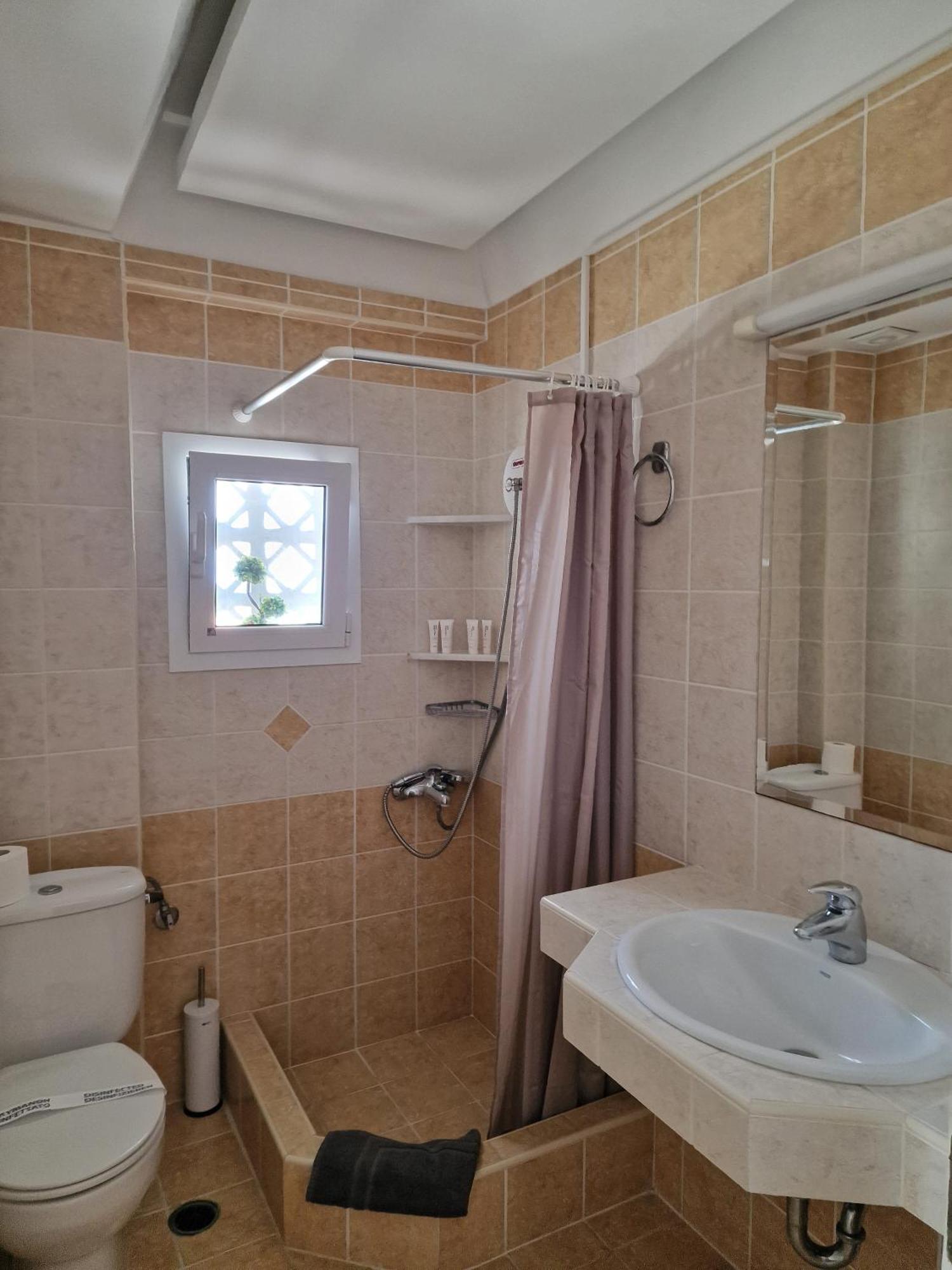 Porto Xronia Aparthotel Khrónia Екстериор снимка