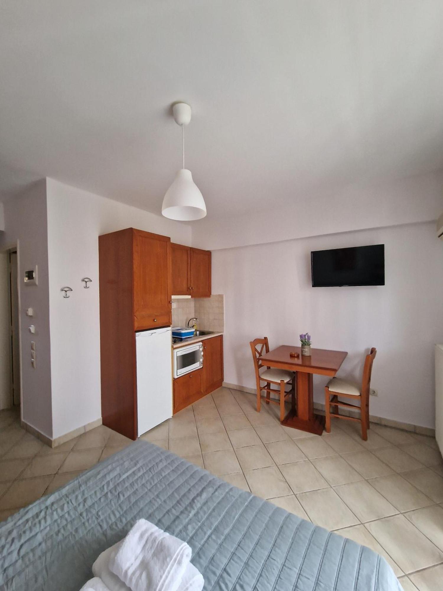 Porto Xronia Aparthotel Khrónia Екстериор снимка